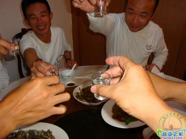 为今天的除害干杯